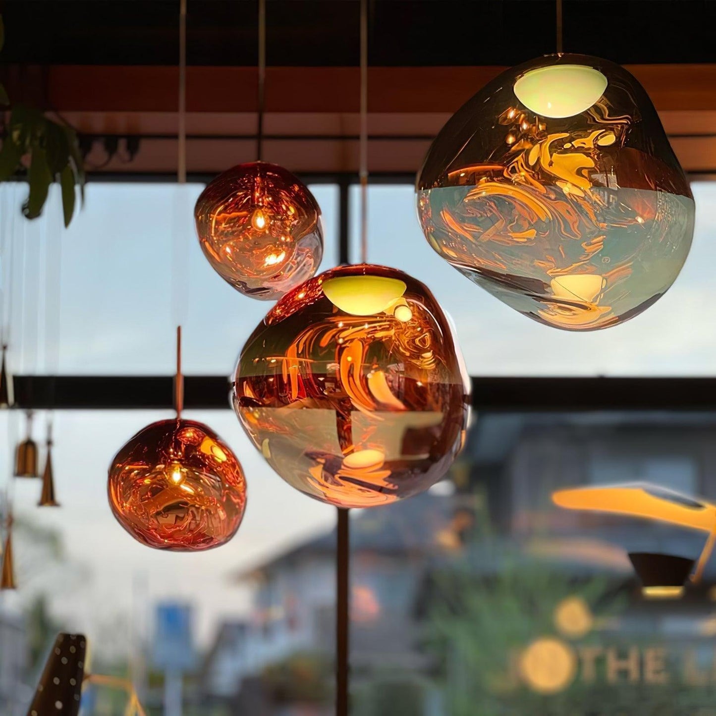Kryntoch | Sculptural Fluidic Wave Ambient Drop Pendant Light