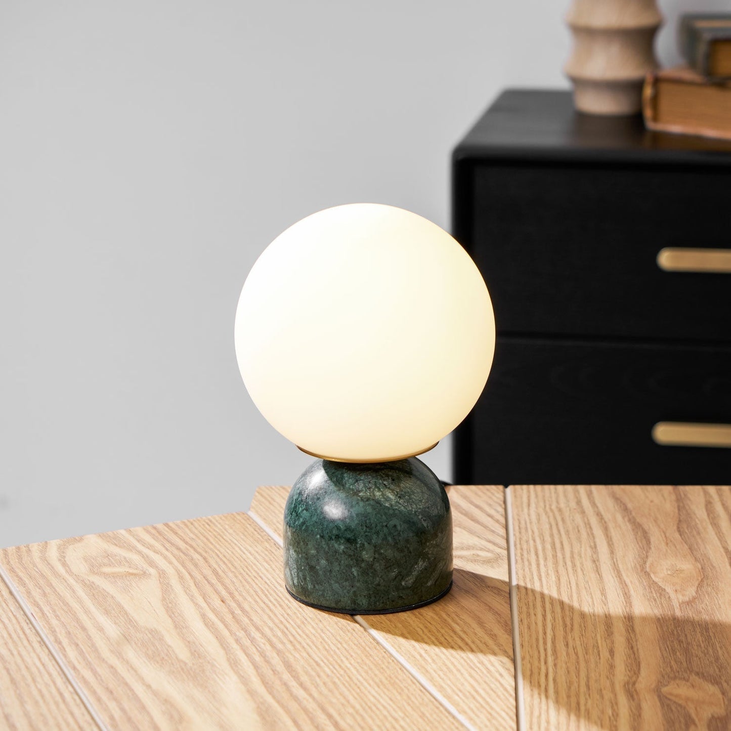 Kendroct | Minimalist Luminous Orb Accent Table Lamp