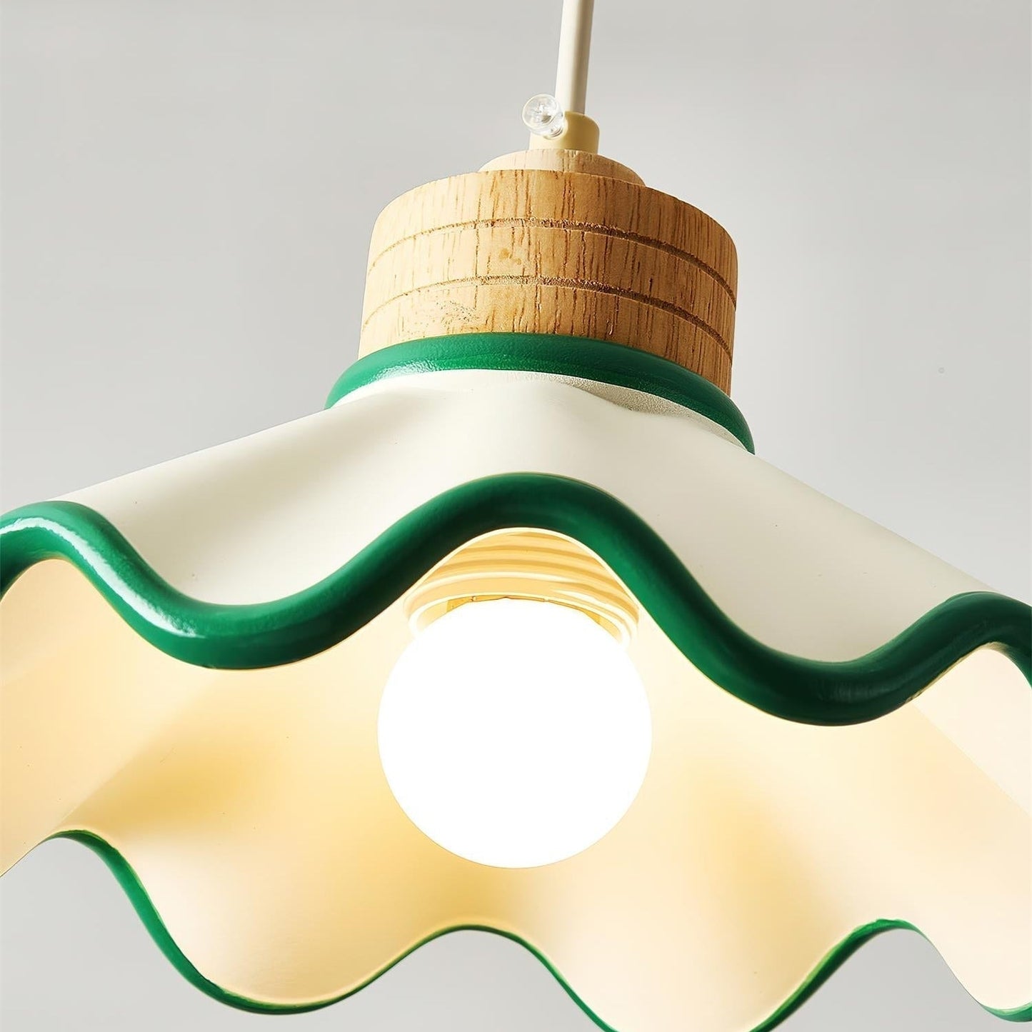 Lythir | Scalloped Shell Silhouette Articulated Resin Pendant Light