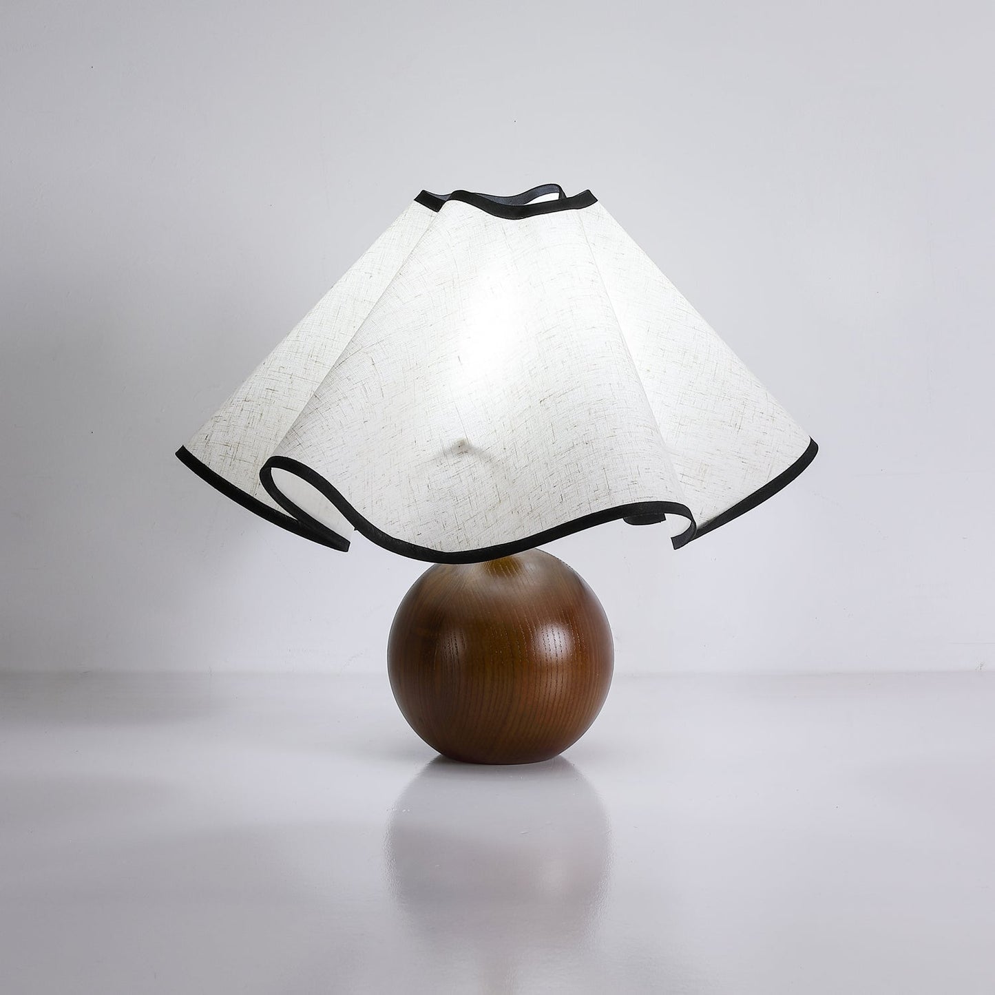Meriloch | Sculptural Wave Fabric Wooden Base Table Lamp