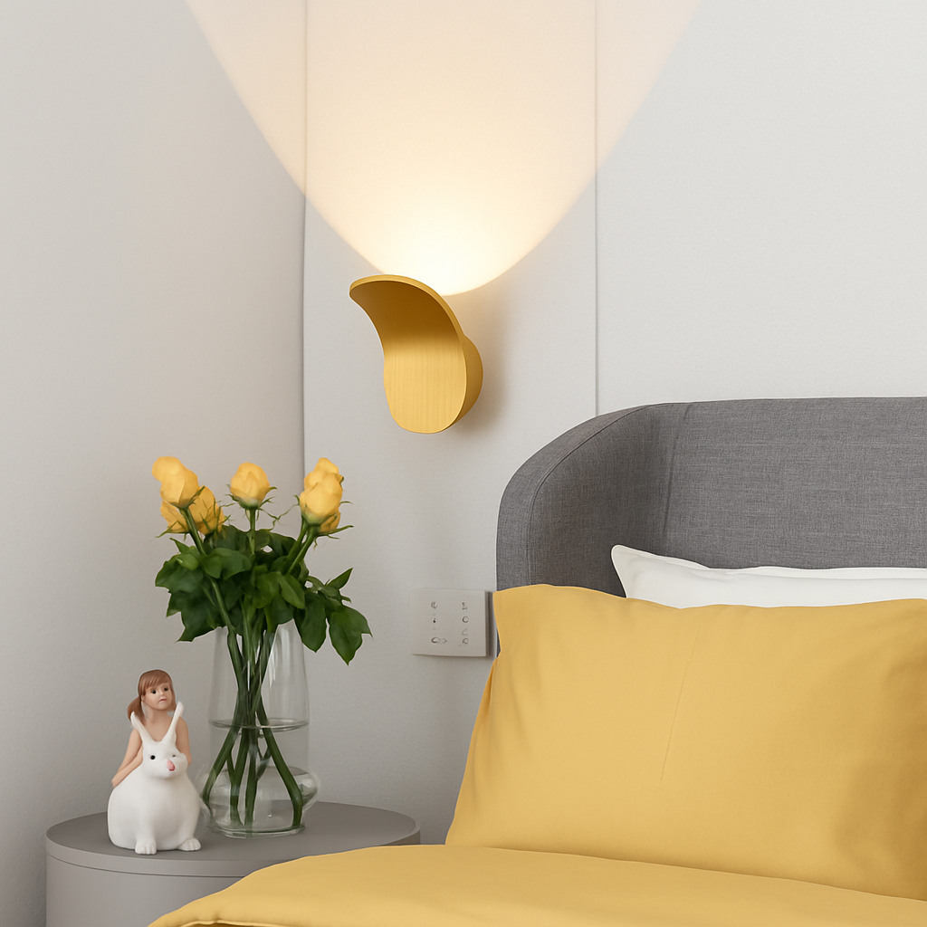 Kymorlan | Curved Silhouette Architectural Wall Light