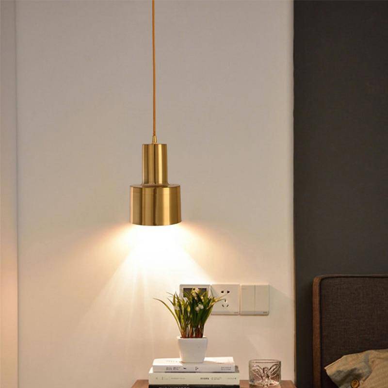 Solistia | Minimalist Curvilinear Orbital Frame Pendant Light